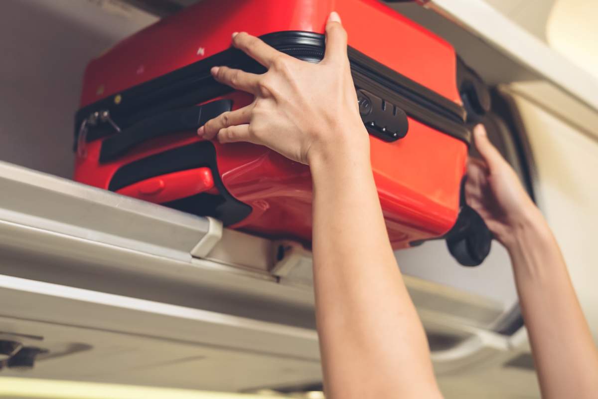 cosa mettere in valigia se viaggi in aereo